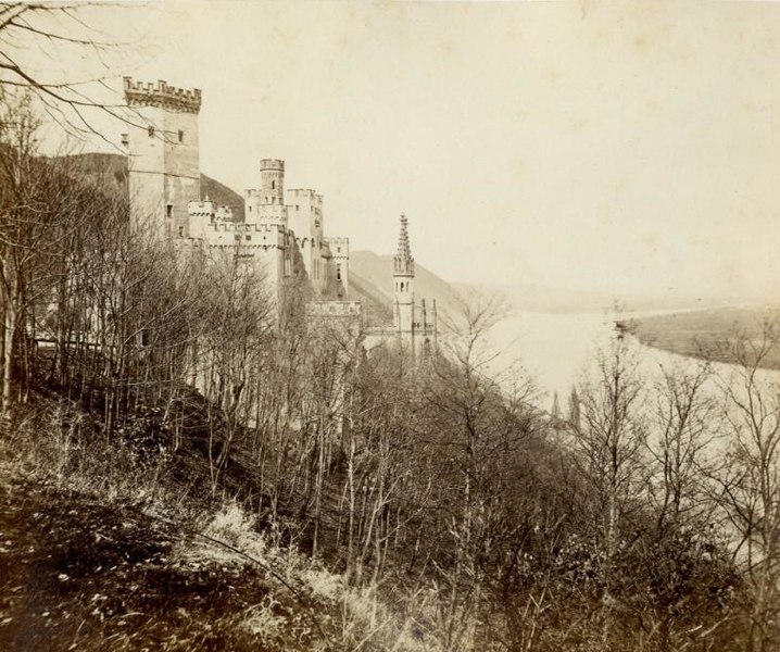 File:Creifelds, Theodor - Schloss Stolzenfels, um 1865.jpg