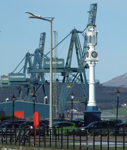 File:Customhouse Quay and Greenock Ocean Terminal - geograph.org.uk - 1165810.jpg