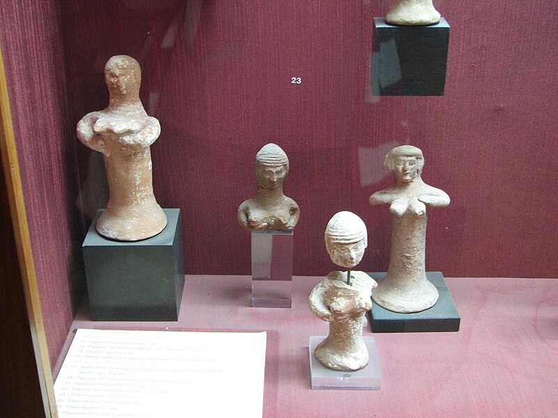 File:Dagon Museum, Fertility Figurine (3).JPG