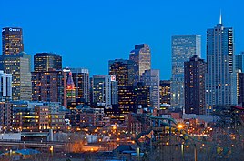 Die Skyline der Innenstadt von Denver