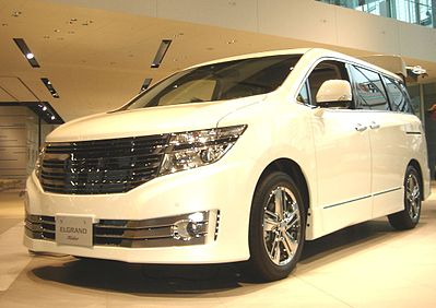 Nissan elgrand 3