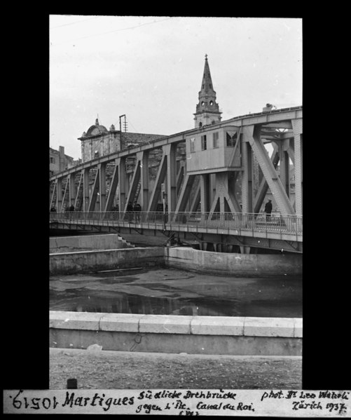 File:ETH-BIB-Martigues, südliche Drehbrücke gegen L'ile Canal du Roi (Westen)-Dia 247-10519.tif