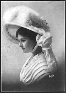 Ève Francis Actress