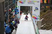 Deutsch: 2. und finaler Lauf der Juniorinnen bei den 33. FIL Juniorenweltmeisterschaften 2018 in Altenberg/Erzgebirge am 1. Februar 2018 (Namen der Abgebildeten in den Kategorien) English: 2nd and final run female juniors at the 2018 33th FIL Junior World Championships at Februar 1st alt Altenberg, Germany (names in categories)