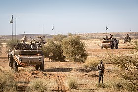 голландский патруль на бронеавтомобилях "Fennek" в Мали (3 декабря 2017)