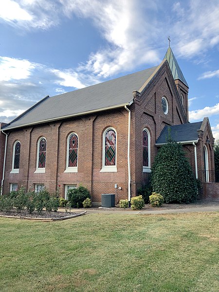 File:First Baptist Church, Hillsborough, NC (48977283821).jpg