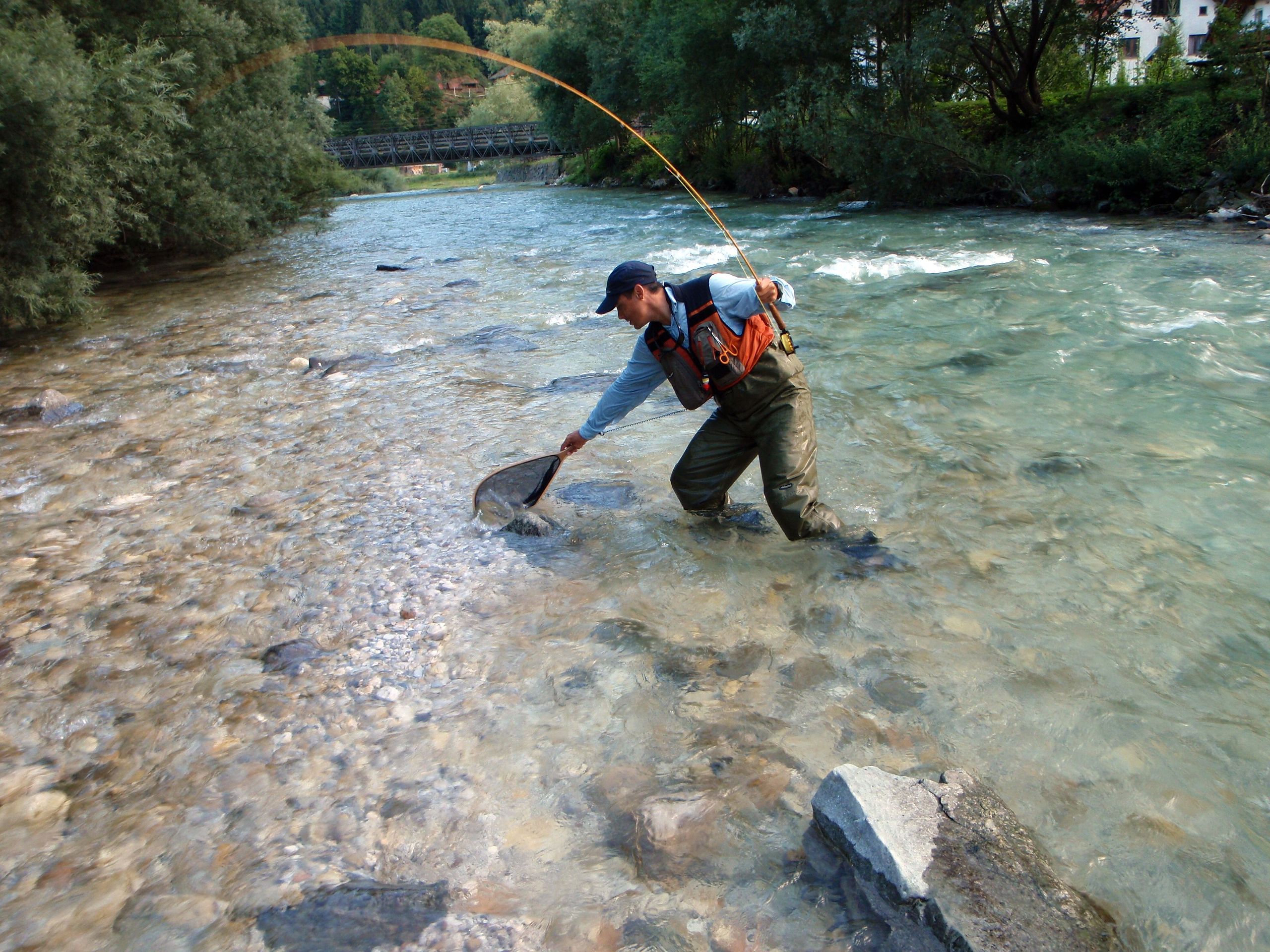 File:Wallet, fly fishing (AM 1956.8-4).jpg - Wikimedia Commons