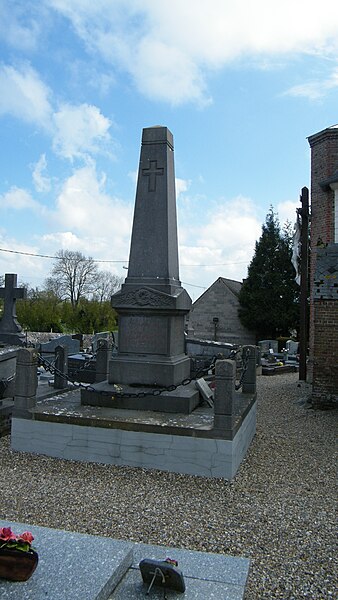 File:Forest-Montiers, Somme, monument(24).jpg