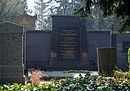 Frankfurt, main cemetery, grave adM II 117-118 Strömsdörfer (1) .JPG