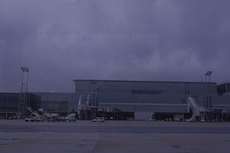 File:Frankfurt Airport (5708932639).jpg