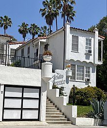 Gayley Terrace apartments (LAHCM No. 363), built in 1940 Gayley Terrace apartments in Westwood Village, Los Angeles.jpg