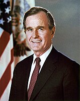 George H.
W. Bush, Vicprezidento de Usono, oficiala portrait.jpg