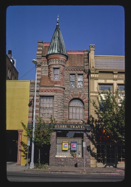 File:Globe Travel, Commercial Street, Salem, Oregon LCCN2017706391.tif