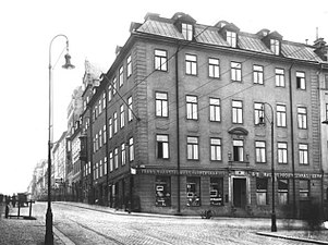 Hans Marschalcks hus och Hornsgatan västerut 1920.