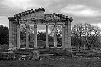 Apollonia Archaeological Park Photograph: Agim Kajtazi Licensing: CC-BY-SA-4.0