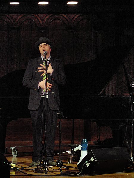 File:Hawksley Workman at the Victoria Conservatory of Music.jpg