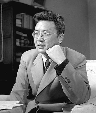 <span class="mw-page-title-main">Hua Luogeng</span> Chinese mathematician and politician (1910–1985)
