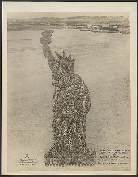 Mole & Thomas, Human Statue of Liberty (1919)—12,000 people in the flame of the torch, 6,000 in the rest of the shape. Plato was referring to an optic