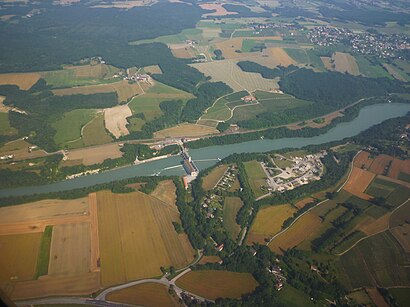 So kommt man zu Barrage De Chancy-Pougny mit den Öffentlichen - Mehr zum Ort Hier