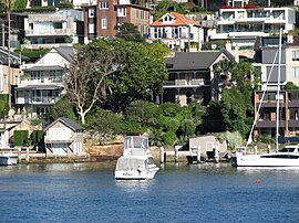 Ildemere, 11–11a Bay View Street, McMahons Point, NSW.jpg
