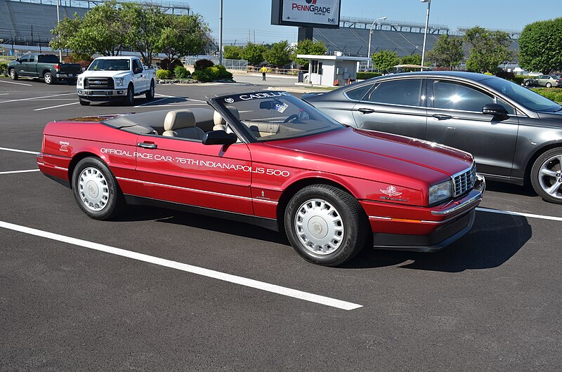 File:Indy500pacecar1992.jpg