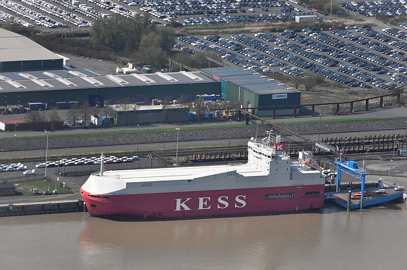 File:Isar Highway (ship, 2000) in Emden 2013 by-RaBoe 238.jpg