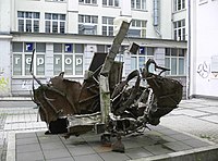 Stella, Peekskill, 1995; sculpture of premium steel at Ernst-Abbe-Platz in Jena, Germany