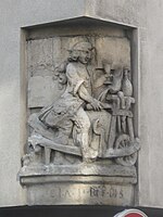 Bas-relief au croisement de la rue de Jouy et de la rue de Fourcy.