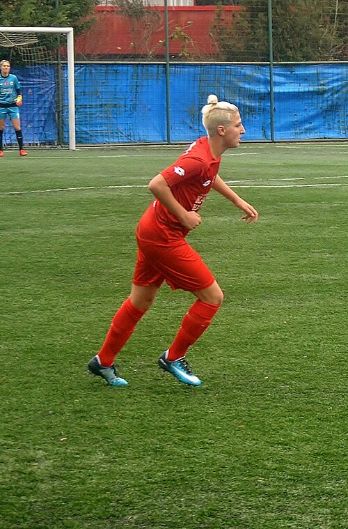 Kader Hançar of Konak Belediyespor in the 2017–18 season.