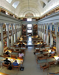 Salle de lecture.