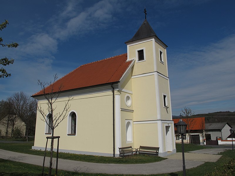 File:Kirche allersdorf im burgenland.JPG