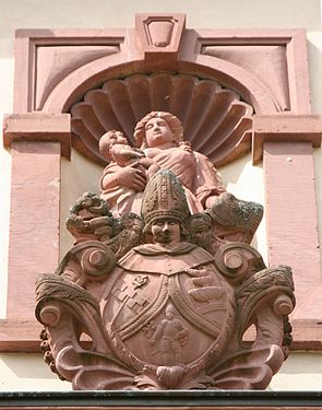 Deutsch: Wappen am Refektorium English: Coat of arms at the refectory