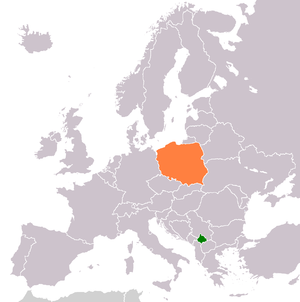 Mapa indicando localização do Kosovo e de Polônia.