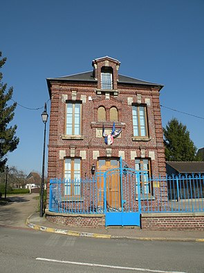 La Houssoye mairie 1.JPG