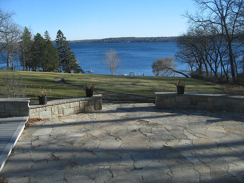 File:Lake Geneva from lawn.JPG