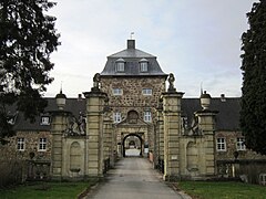Portal und Torhaus der Vorburg