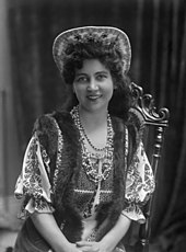 Lilly Walleni Lilly Walleni in Daria at Kungliga Operan 1907 - SMV - NV059.jpg