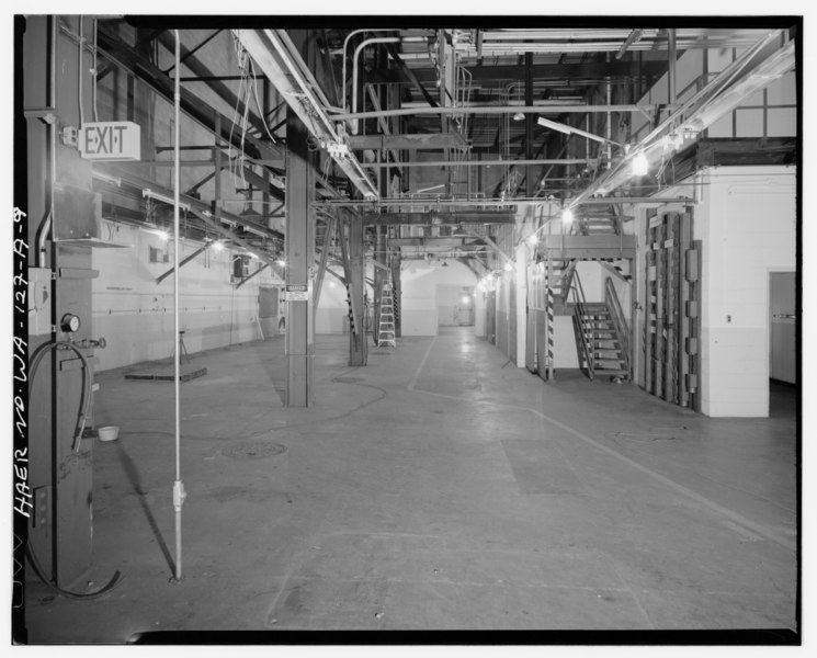 File:Machine Shop and Rest Room, Office and Lunch Room additions, 185-D. Looking south. - D-Reactor Complex, Deaeration Plant-Refrigeration Buildings, Area 100-D, Richland, Benton HAER WASH,3-RICH.V,1A-9.tif