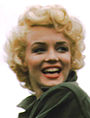 Marilyn Monroe (aufgenommen 1954 bei einem Besuch der US-Truppen in Korea)