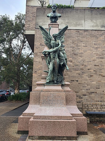 File:Memorial Statue for Sir Peter Nicol Russell.jpg