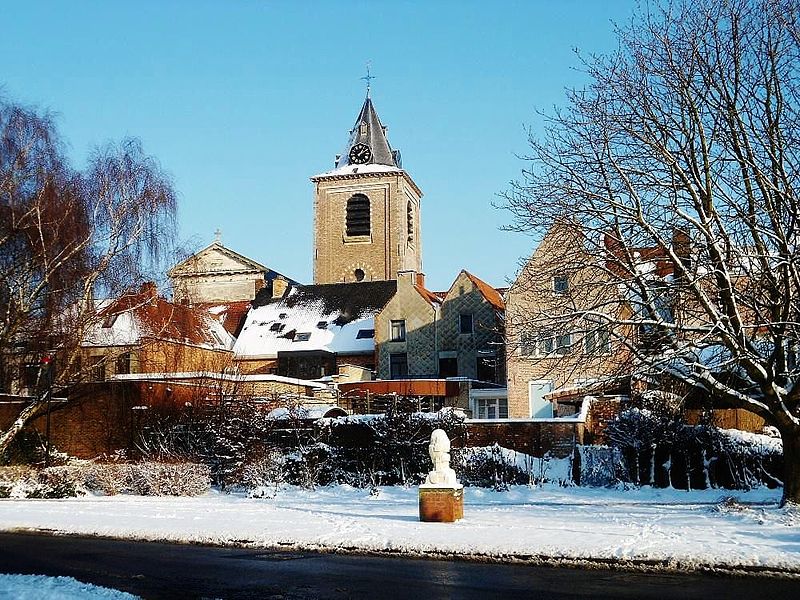 File:Menen - Sint-Vedastuskerk.jpg