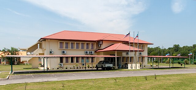 Gebäude der Kommunalverwaltung Pejabat Daerah Kecil Menumbok