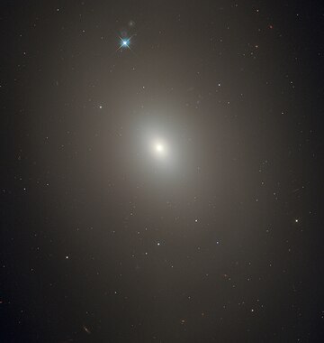 File:Messier85 - HST - Potw1905a.jpg