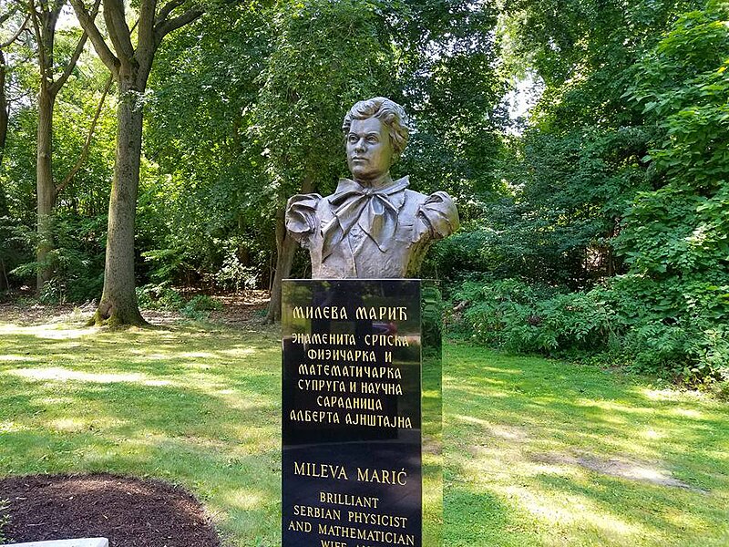 File:Mileva Marić Bust in Serbian Cultural Garden.jpg