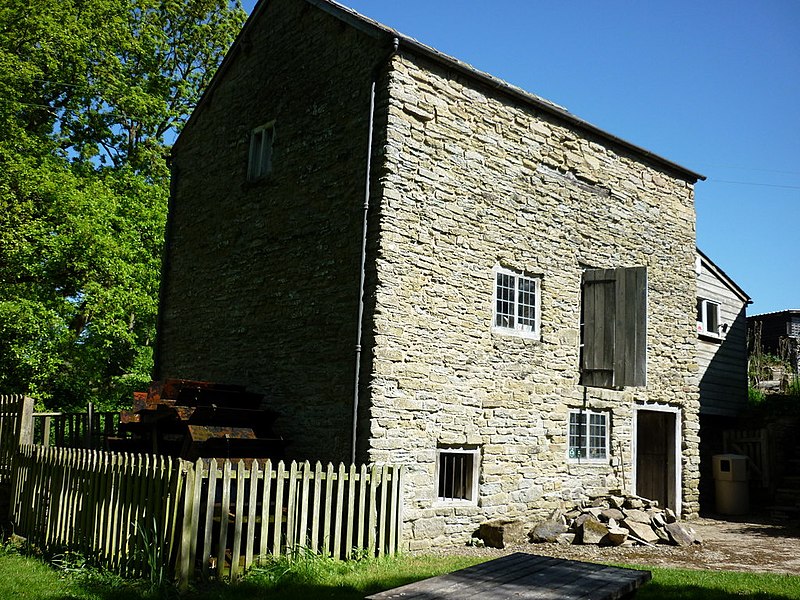 File:Mortimer's Cross Water Mill - geograph.org.uk - 1899259.jpg