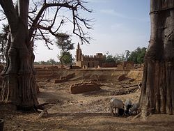 Mosque of Kani Bonzon.jpg