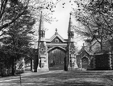 Mount Royal Cemetery gate