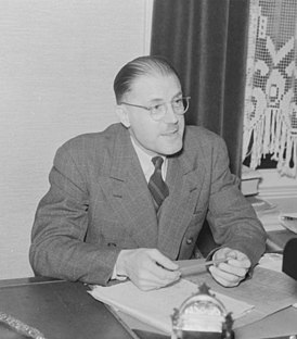 Claude Champaña, 1941