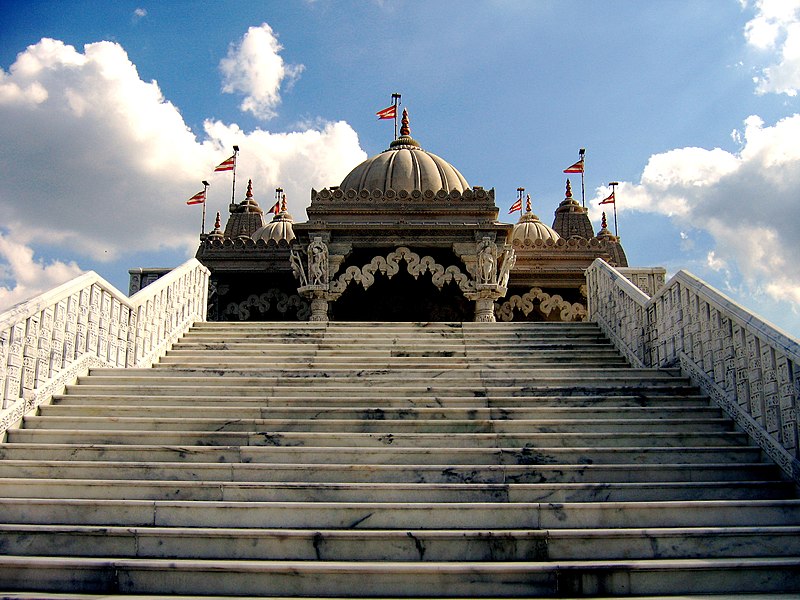 File:Neasden Temple - Shree Swaminarayan Hindu Mandir 4888036478.jpg