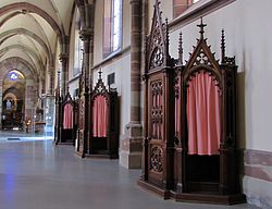 Confessionnaux néo-gothiques (XIXe)